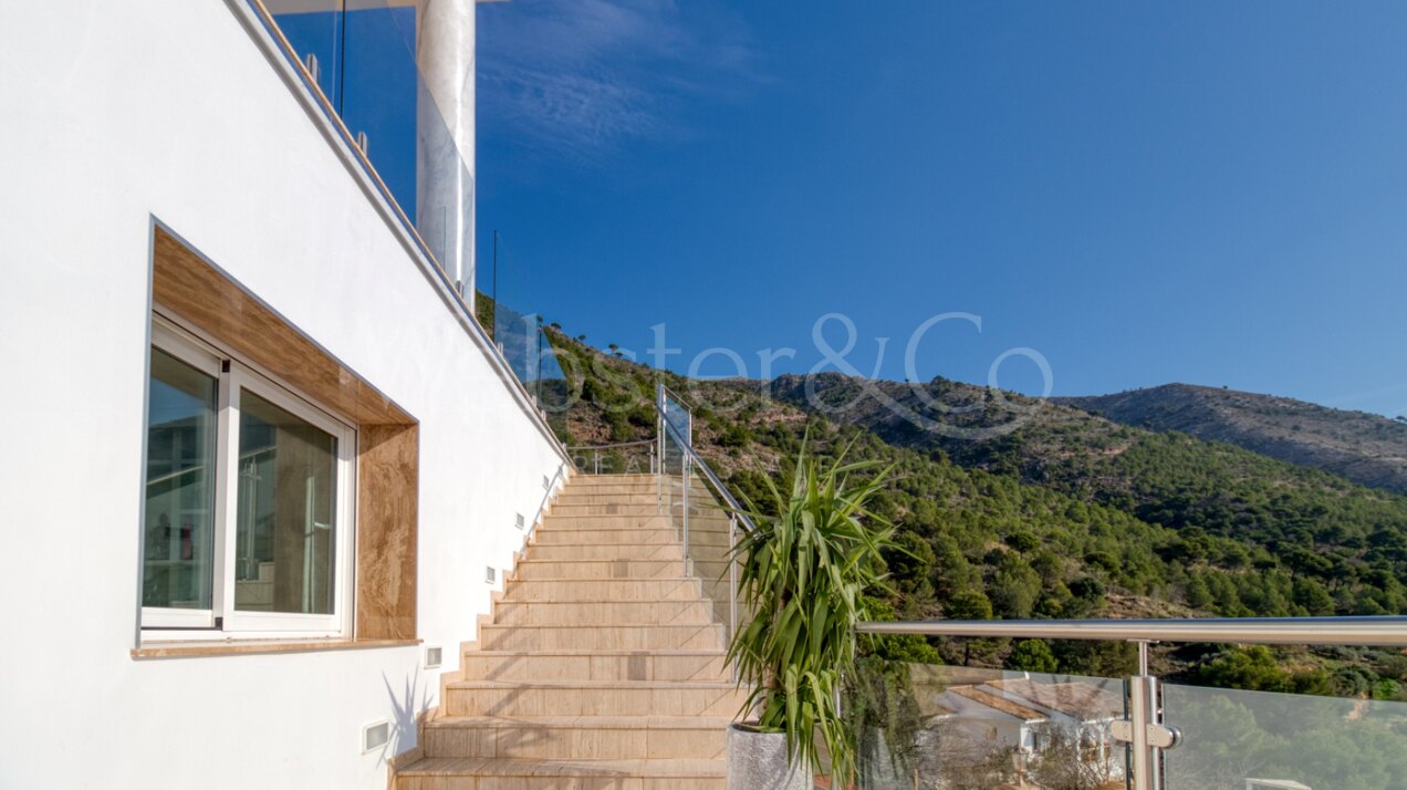 Villa Skyline - Grand Property Overlooking Mijas