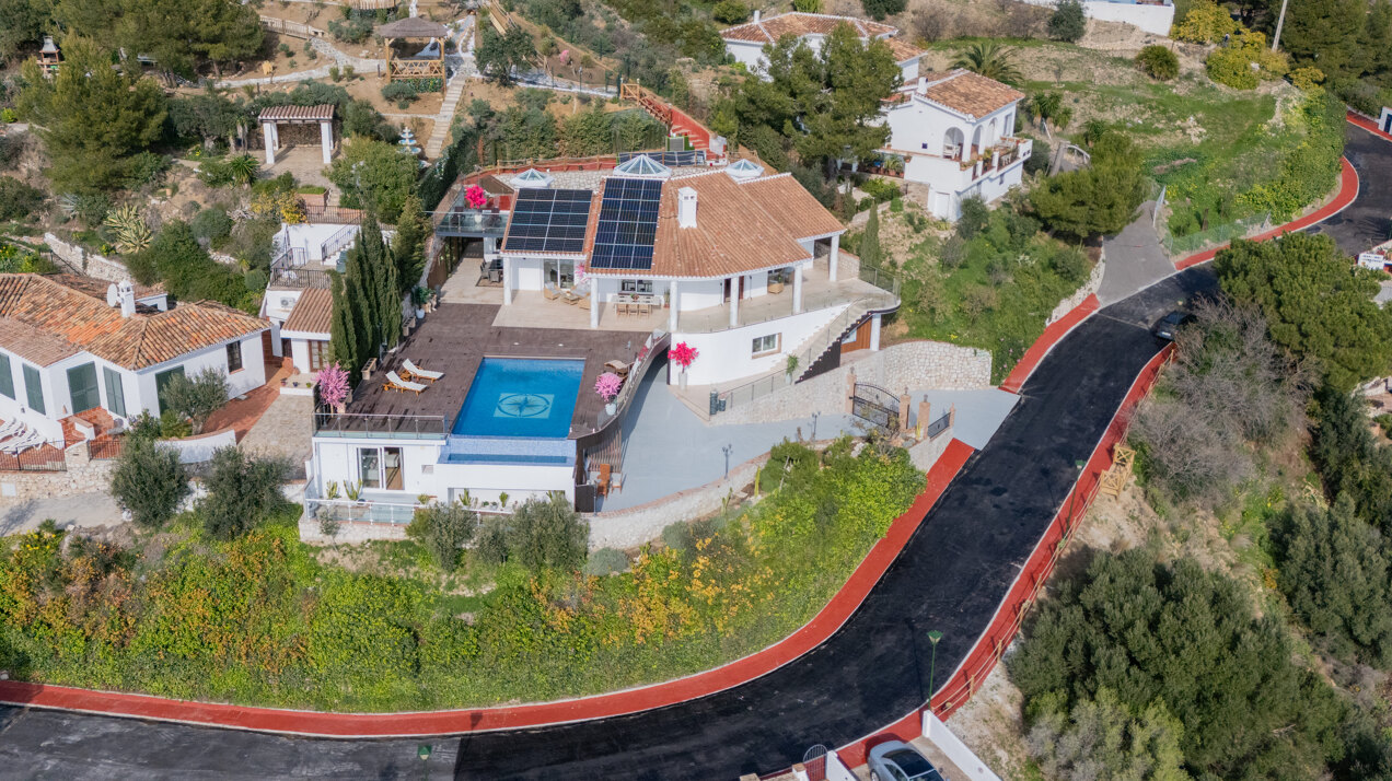 Expansive 7 bedroom villa in Mijas offers endless mountain and sea views and even has its own park