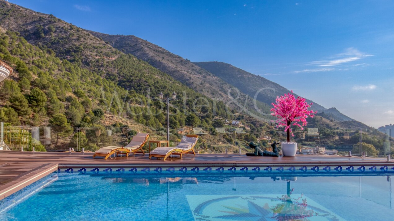 Villa Skyline - Grand Property Overlooking Mijas