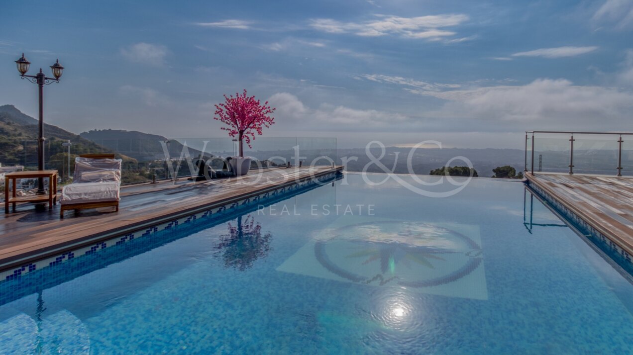 Villa Skyline - Grand Property Overlooking Mijas