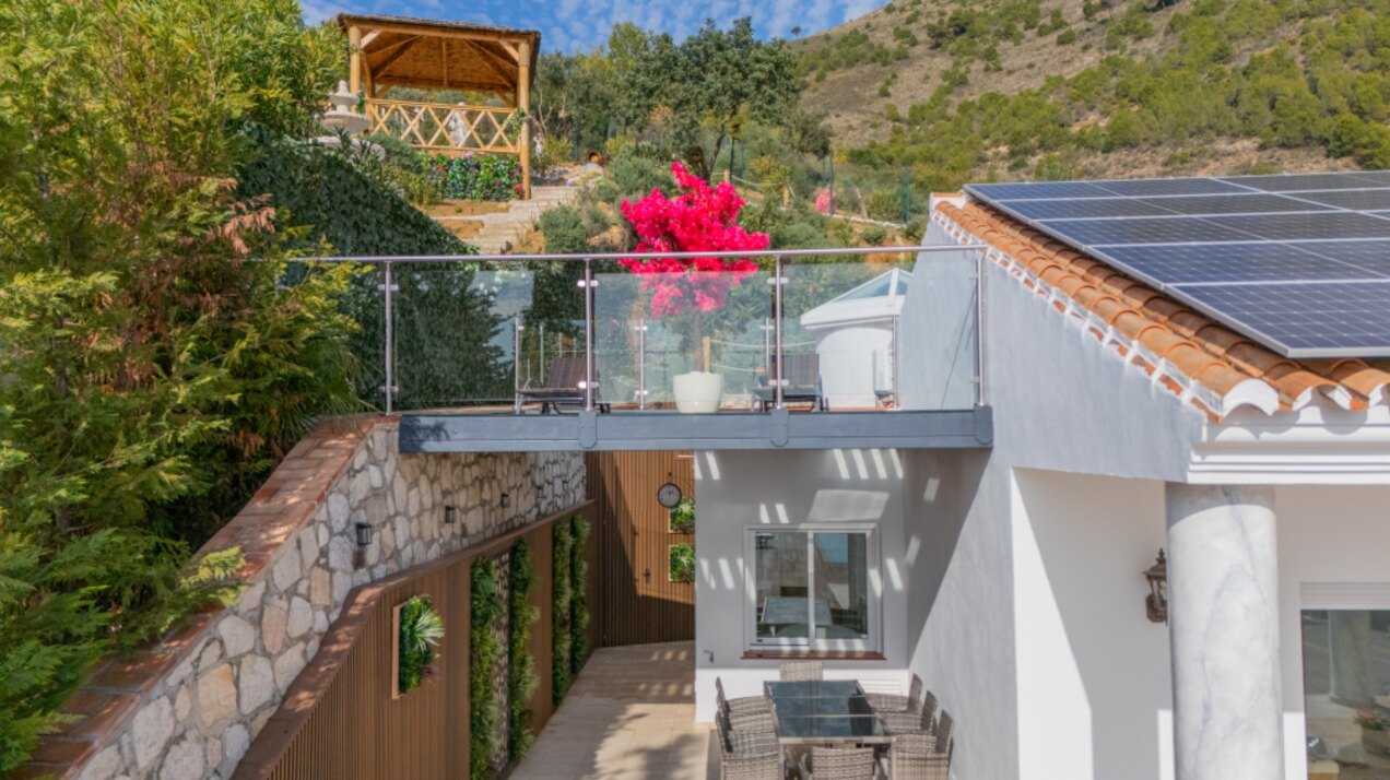 Expansive 7 bedroom villa in Mijas offers endless mountain and sea views and even has its own park