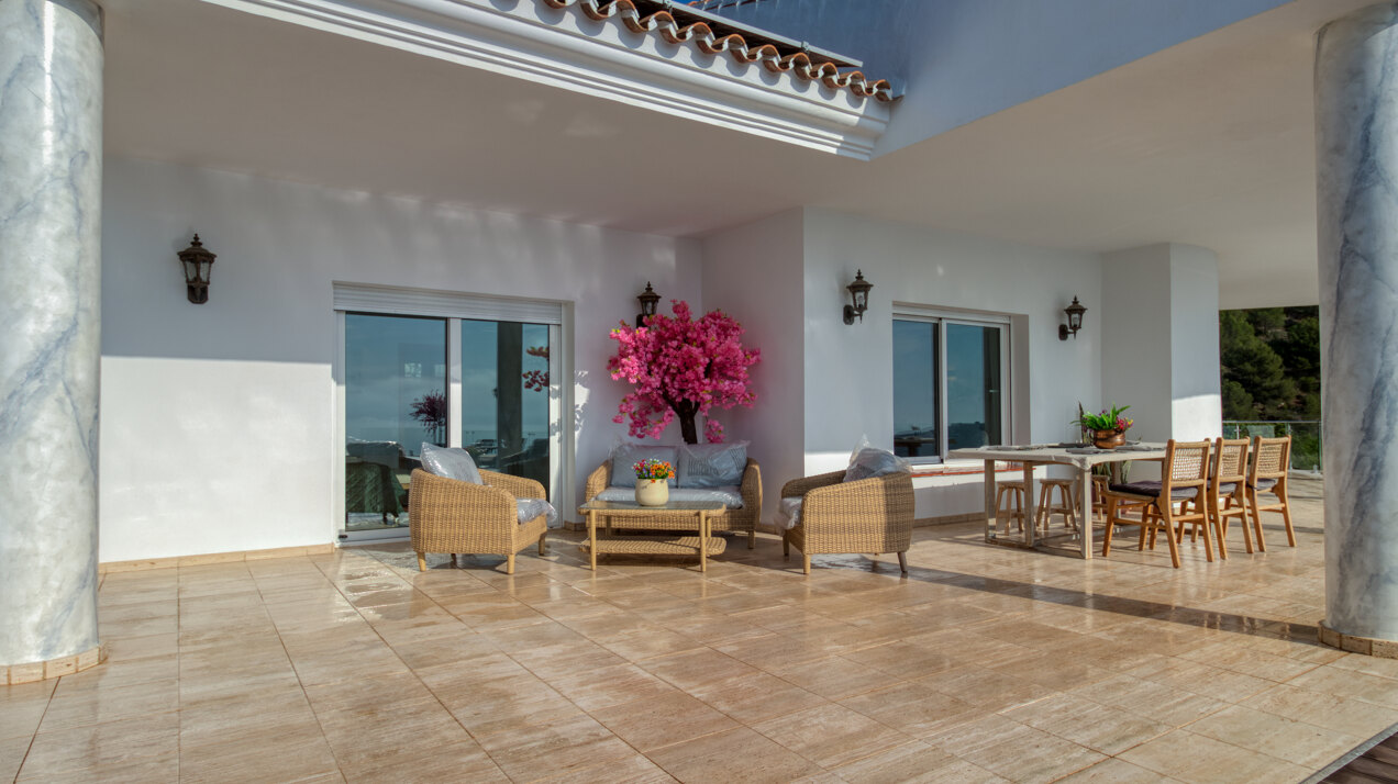 Expansive 7 bedroom villa in Mijas offers endless mountain and sea views and even has its own park