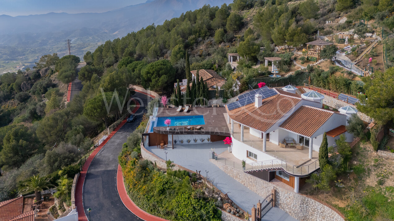 Villa Skyline - Grand Property Overlooking Mijas