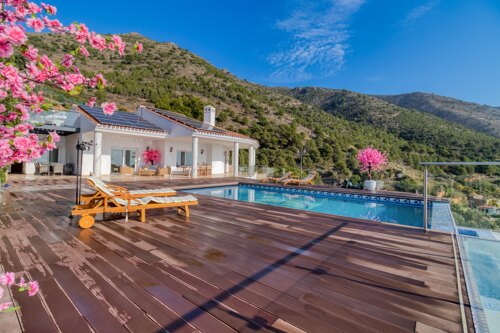Expansive 7 bedroom villa in Mijas offers endless mountain and sea views and even has its own park