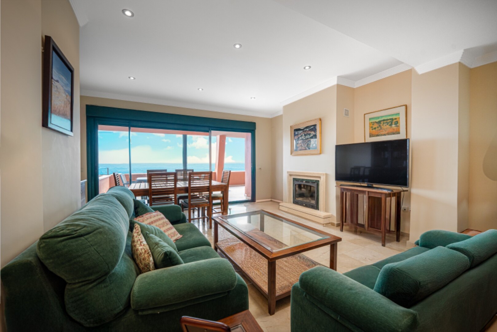 Breathtaking views from 2 bed penthouse that encompass golf, mountain and uninterrupted sea views