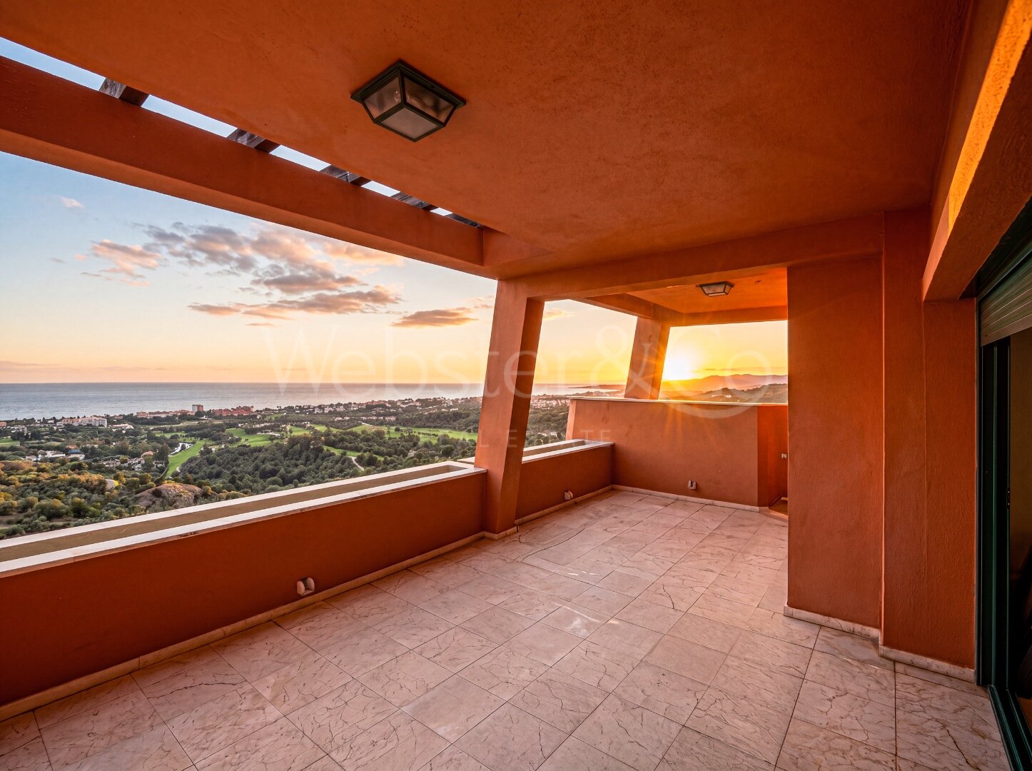 Penthouse La Vista - Gated Complex in Marbella