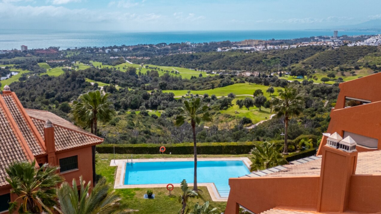 Breathtaking views from 2 bed penthouse that encompass golf, mountain and uninterrupted sea views