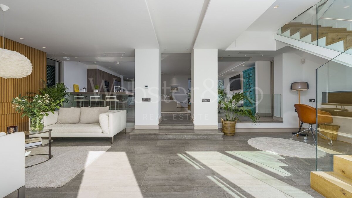 Casa Gina - Modern Villa in Nueva Andalucía