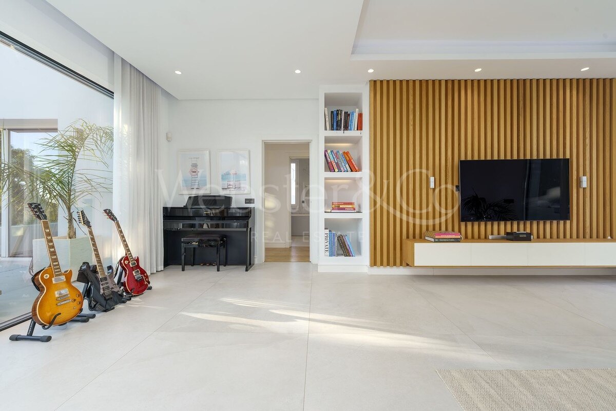 Casa Gina - Modern Villa in Nueva Andalucía