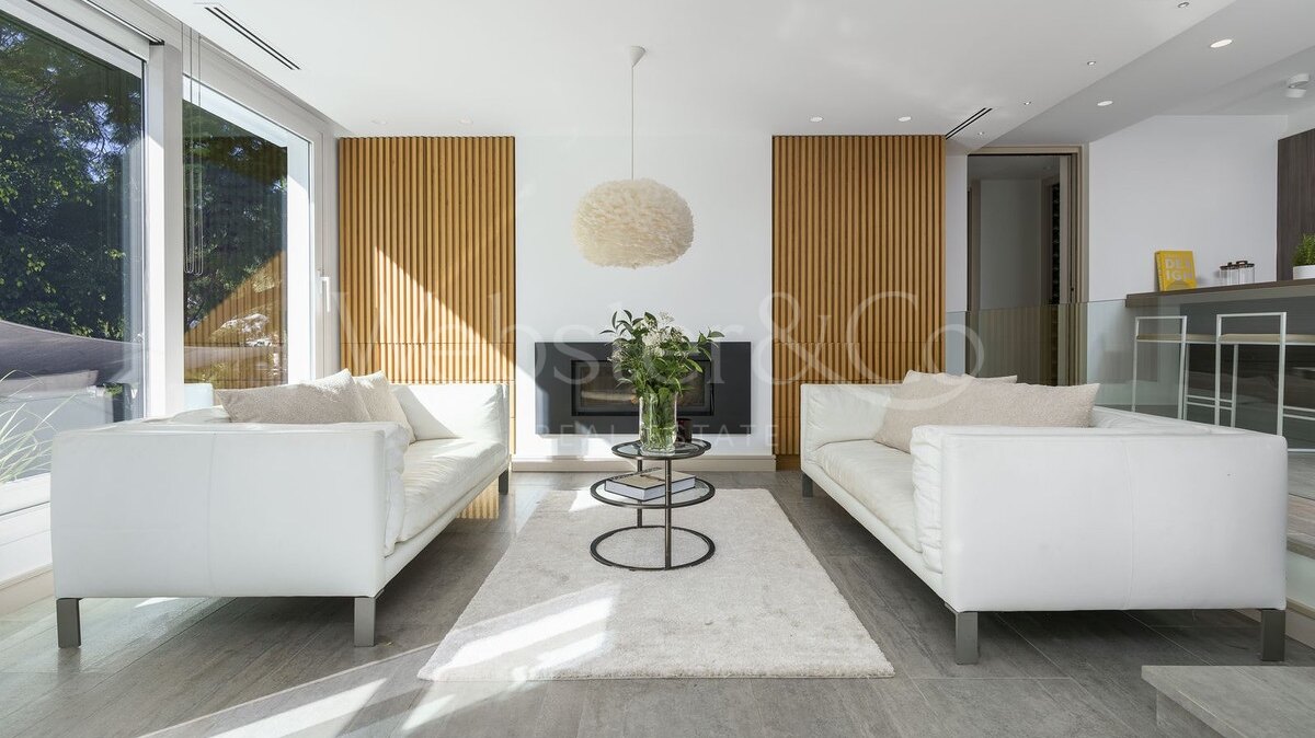 Casa Gina - Modern Villa in Nueva Andalucía