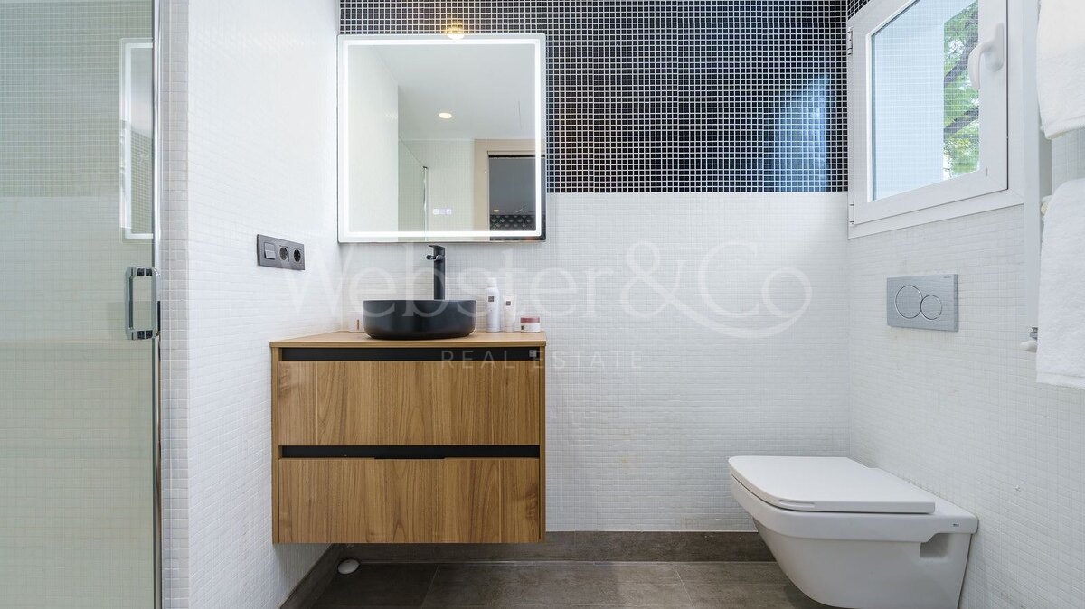 Casa Gina - Modern Villa in Nueva Andalucía