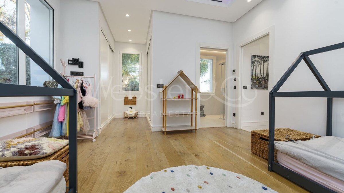 Casa Gina - Modern Villa in Nueva Andalucía