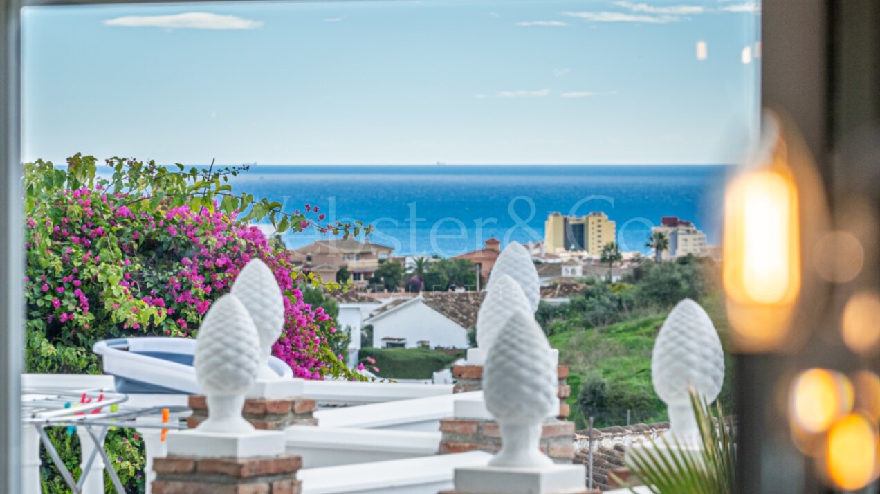 Villa Christine - Family Home In The Hills Of Mijas