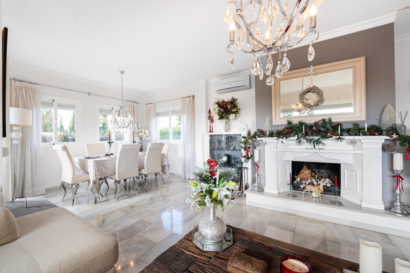 Serene and elegant, this villa stands out overlooking the Mijas countryside down towards the coast