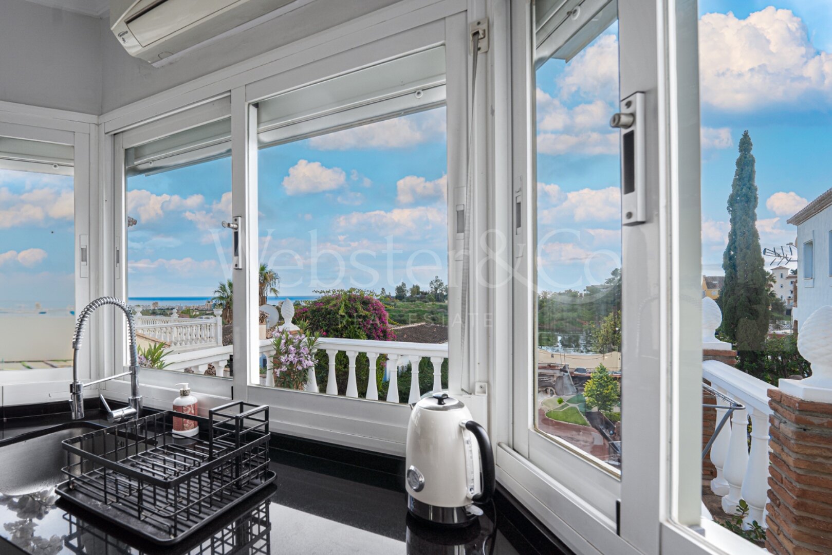 Villa Christine - Family Home In The Hills Of Mijas