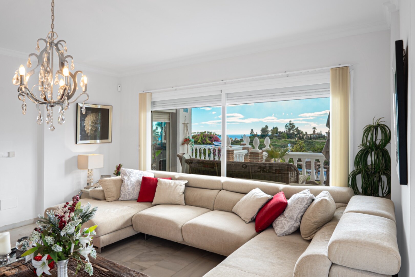 Serene and elegant, this villa stands out overlooking the Mijas countryside down towards the coast
