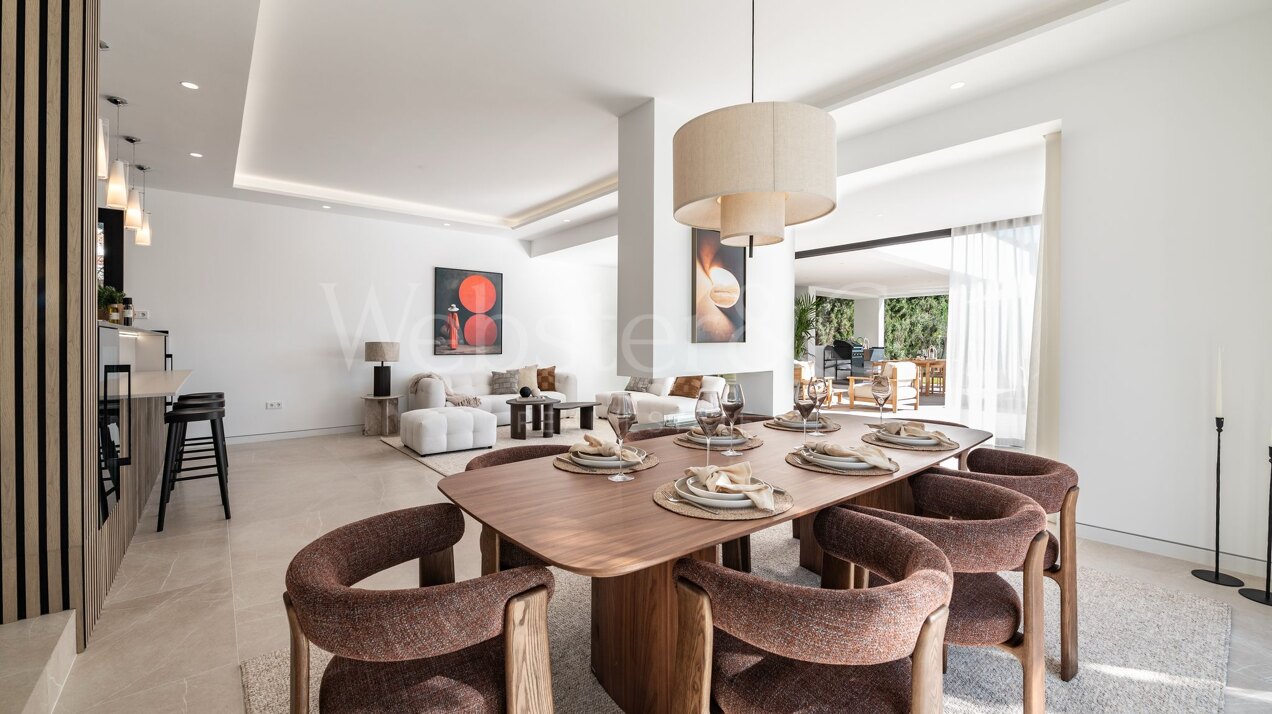 This is the newly built villa of your dreams, surrounded by golf courses and countryside in Benahavis