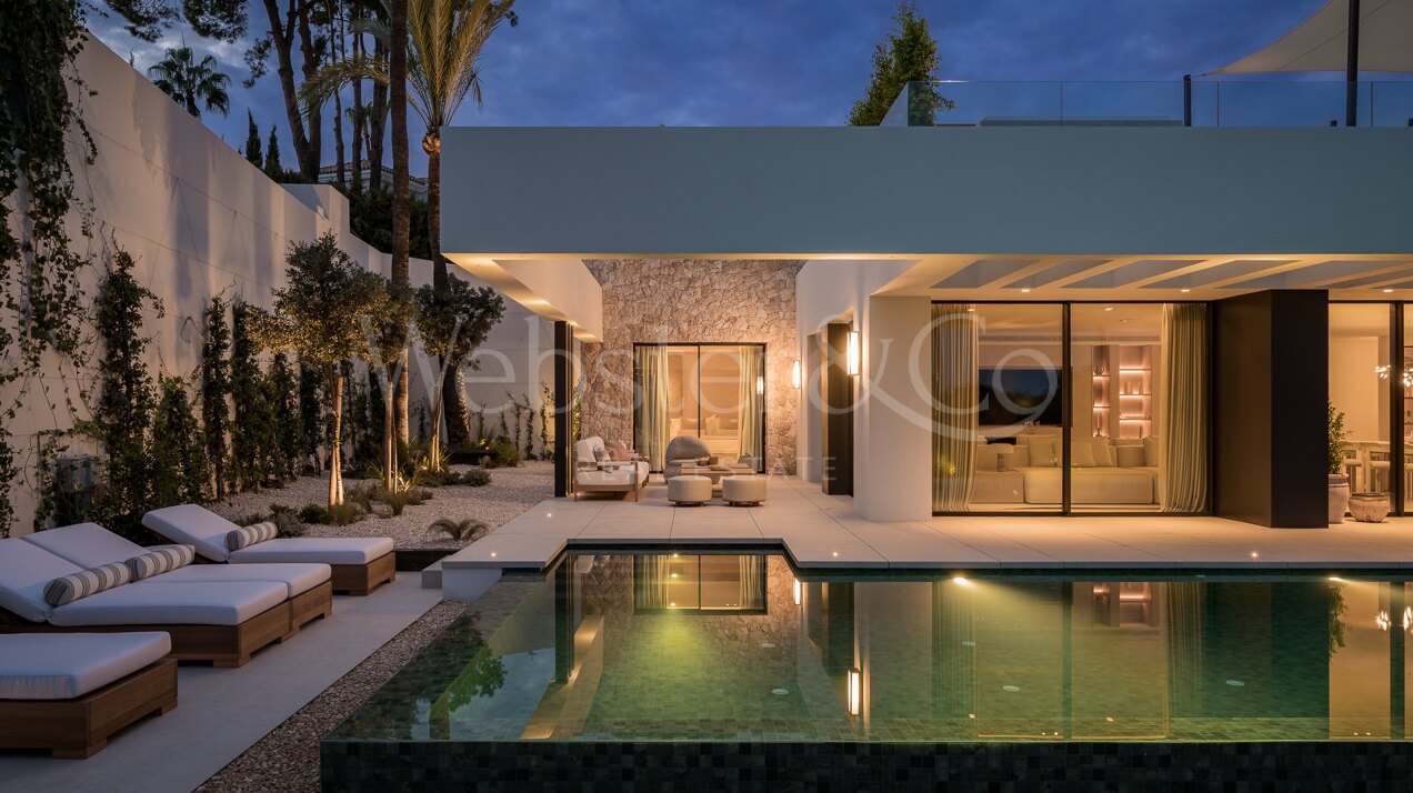 Golf, glamour & design in Nueva Andalucía villa