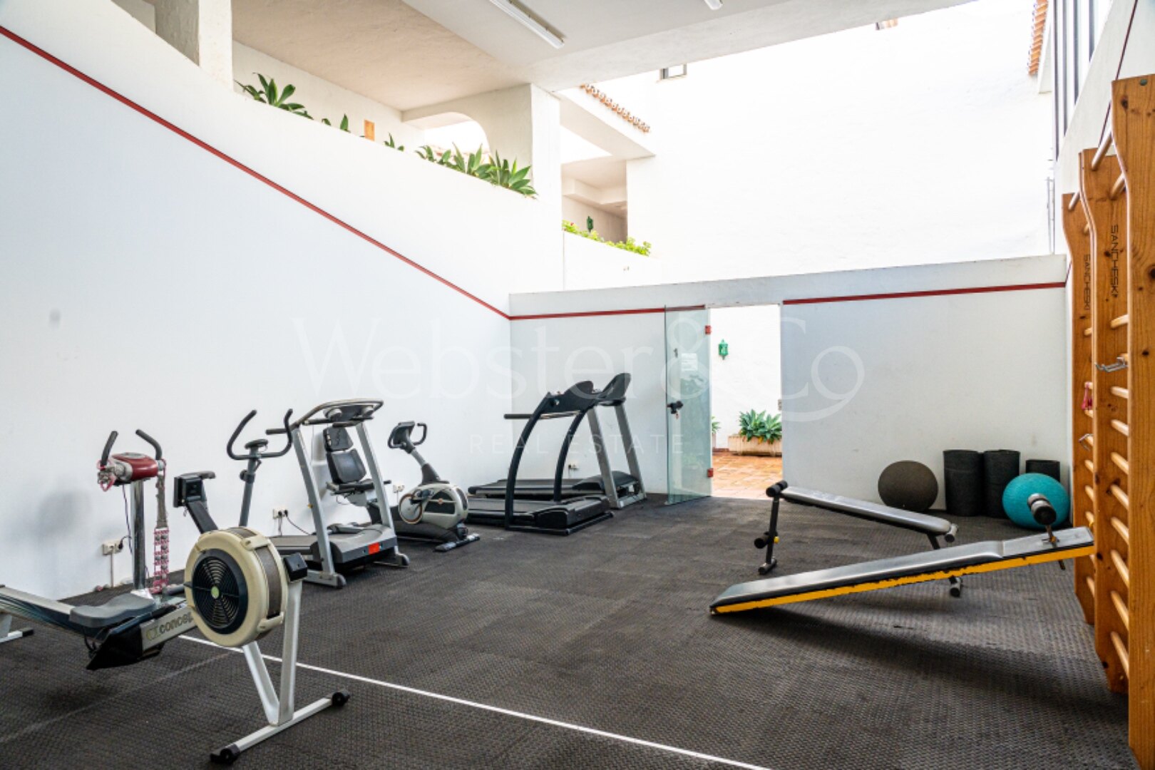 Penthouse Coto – Hogar Perfecto en la Milla de Oro