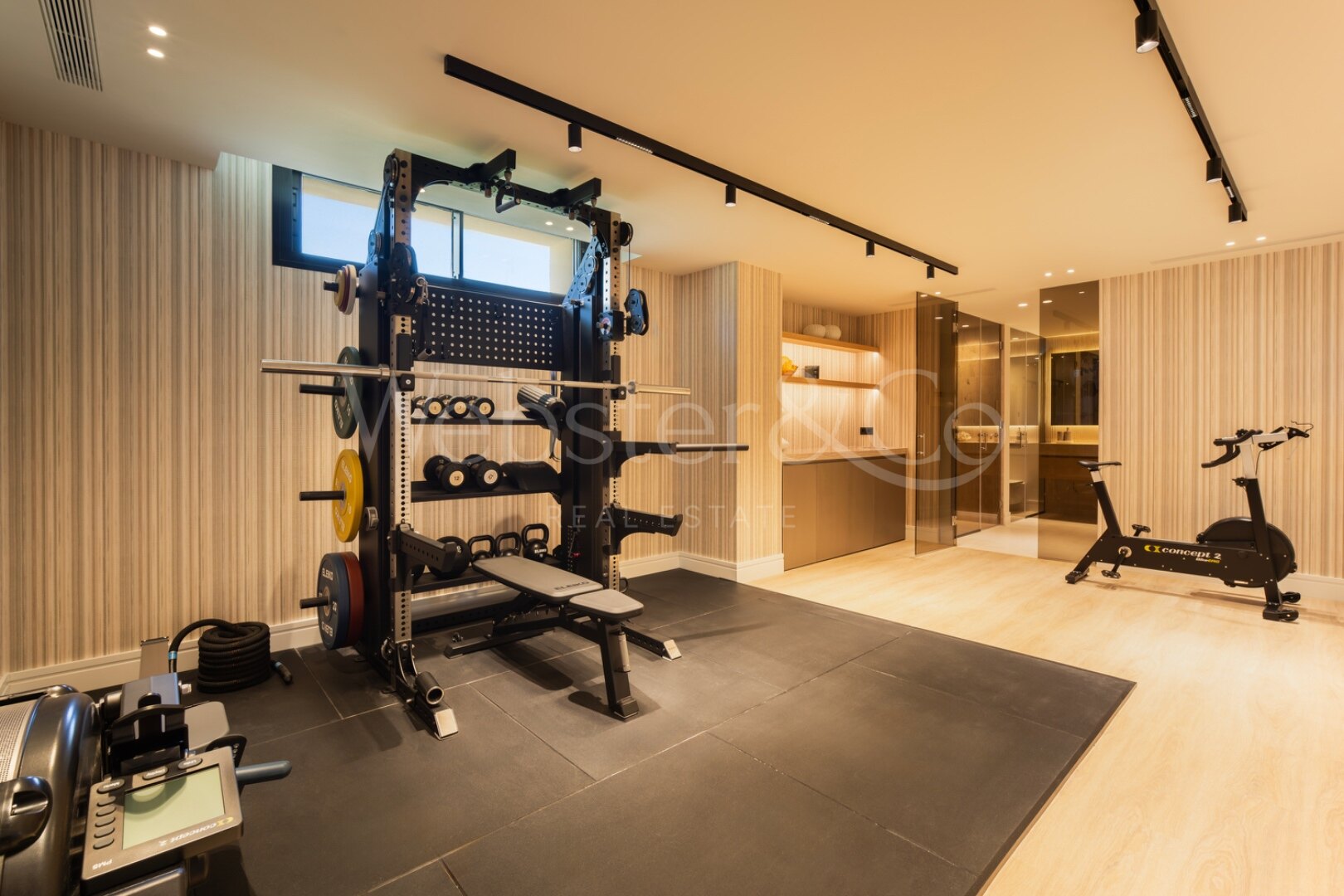 Lujo y elegancia en perfecta armonía — nace una villa icónica