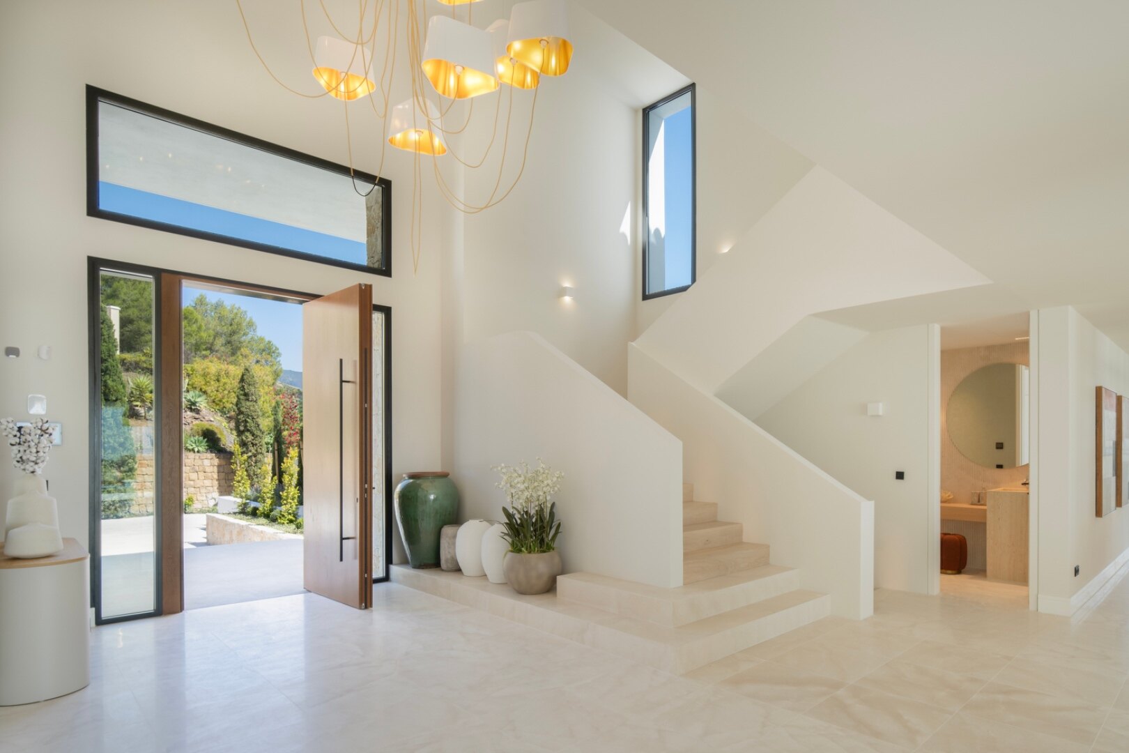 Villa in El Herrojo - when sheer luxury meets sophistication & opulence, a perfect property is born