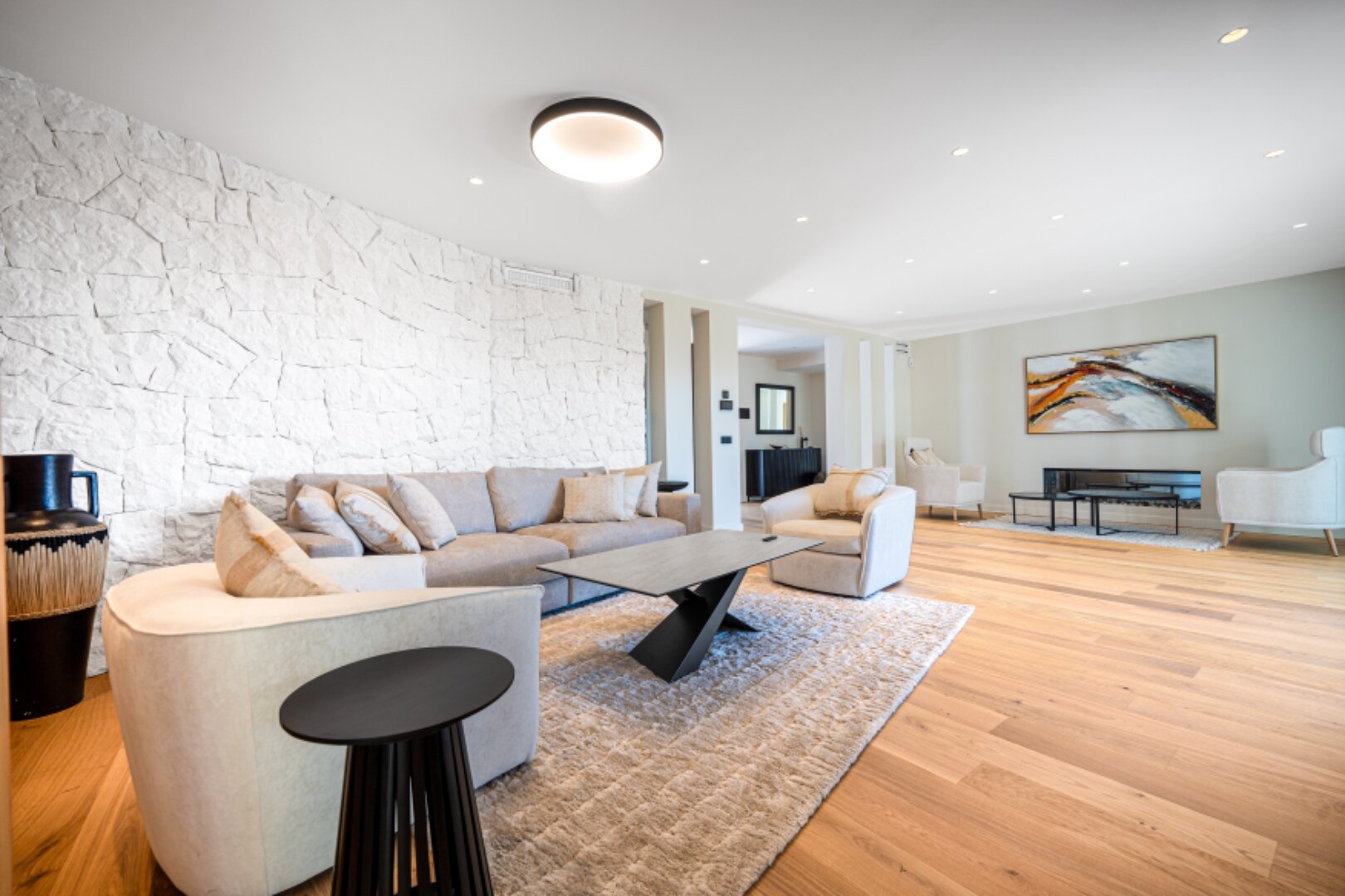 This villa, a masterclass in simplistic chic and sophisticated modernity, is a true gem in Nagueles