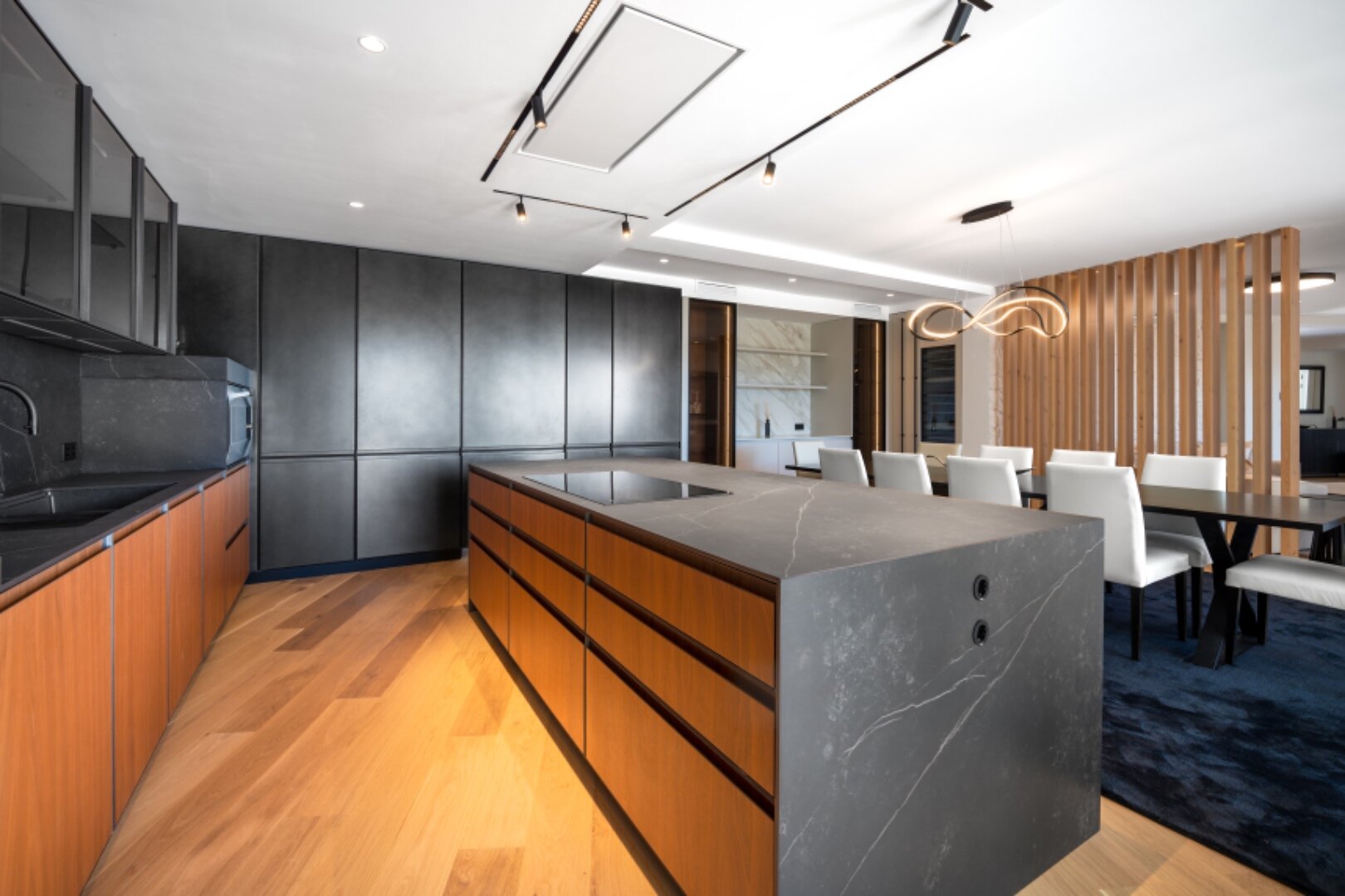 This villa, a masterclass in simplistic chic and sophisticated modernity, is a true gem in Nagueles
