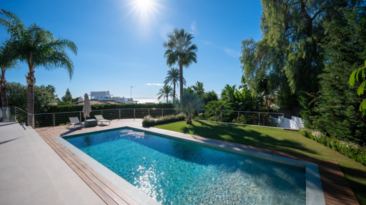 This villa, a masterclass in simplistic chic and sophisticated modernity, is a true gem in Nagueles