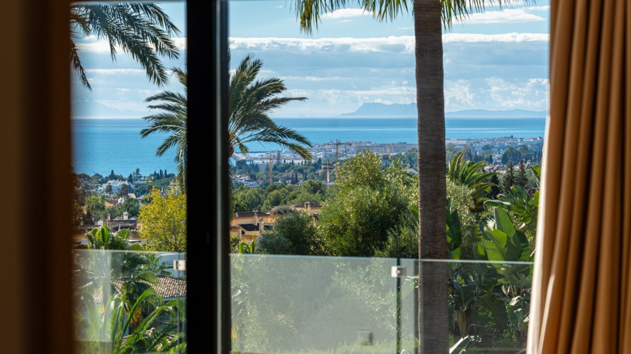 This villa, a masterclass in simplistic chic and sophisticated modernity, is a true gem in Nagueles