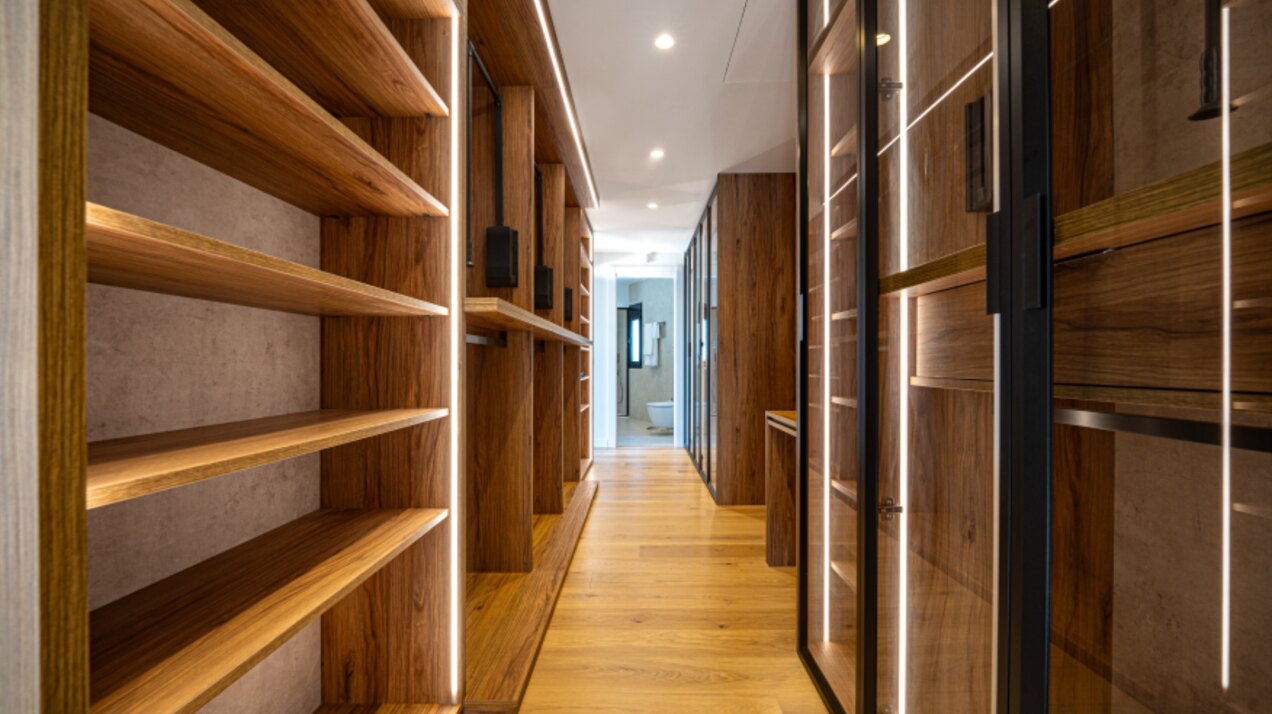 This villa, a masterclass in simplistic chic and sophisticated modernity, is a true gem in Nagueles