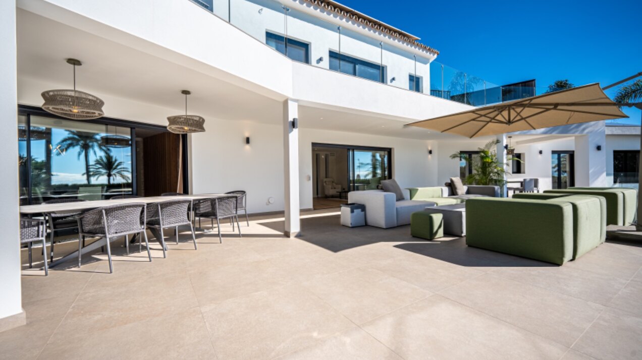 This villa, a masterclass in simplistic chic and sophisticated modernity, is a true gem in Nagueles