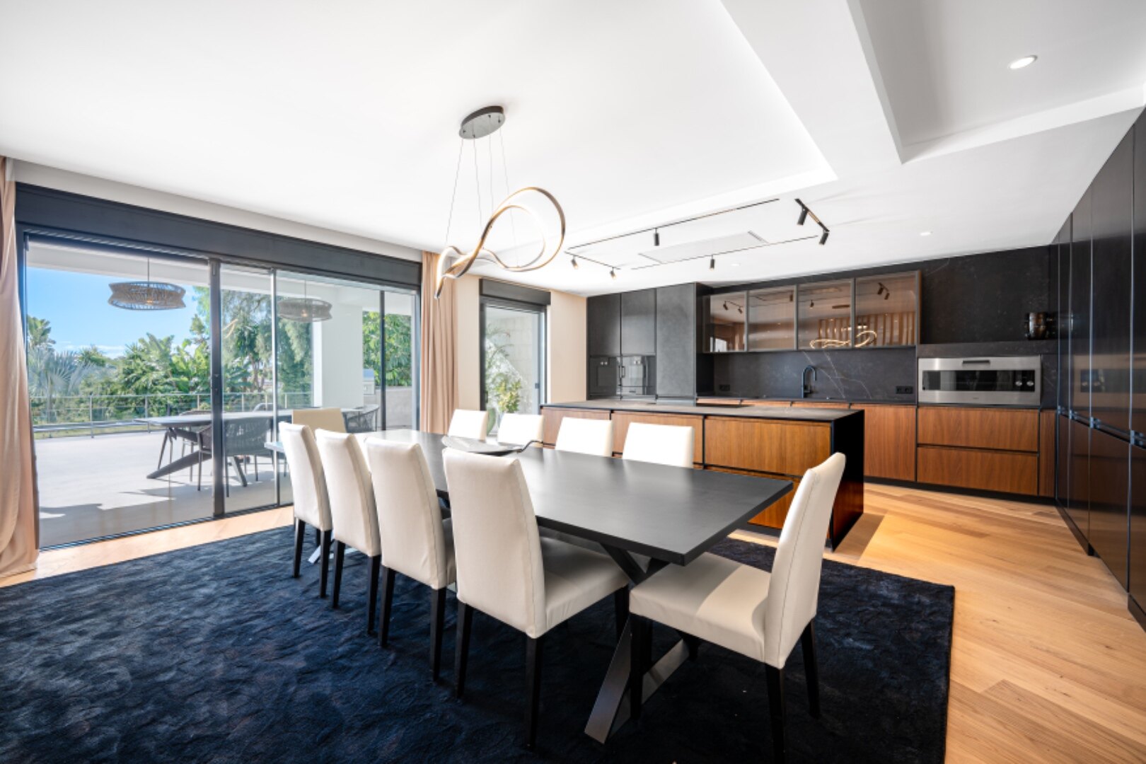 This villa, a masterclass in simplistic chic and sophisticated modernity, is a true gem in Nagueles
