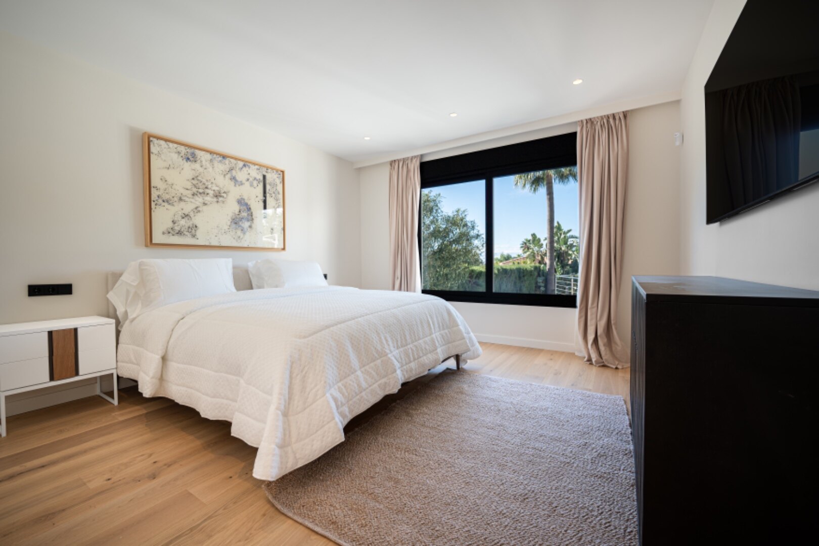This villa, a masterclass in simplistic chic and sophisticated modernity, is a true gem in Nagueles