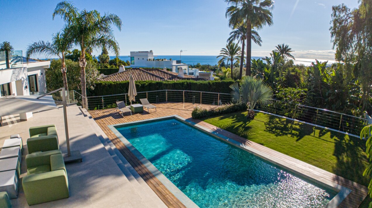 This villa, a masterclass in simplistic chic and sophisticated modernity, is a true gem in Nagueles