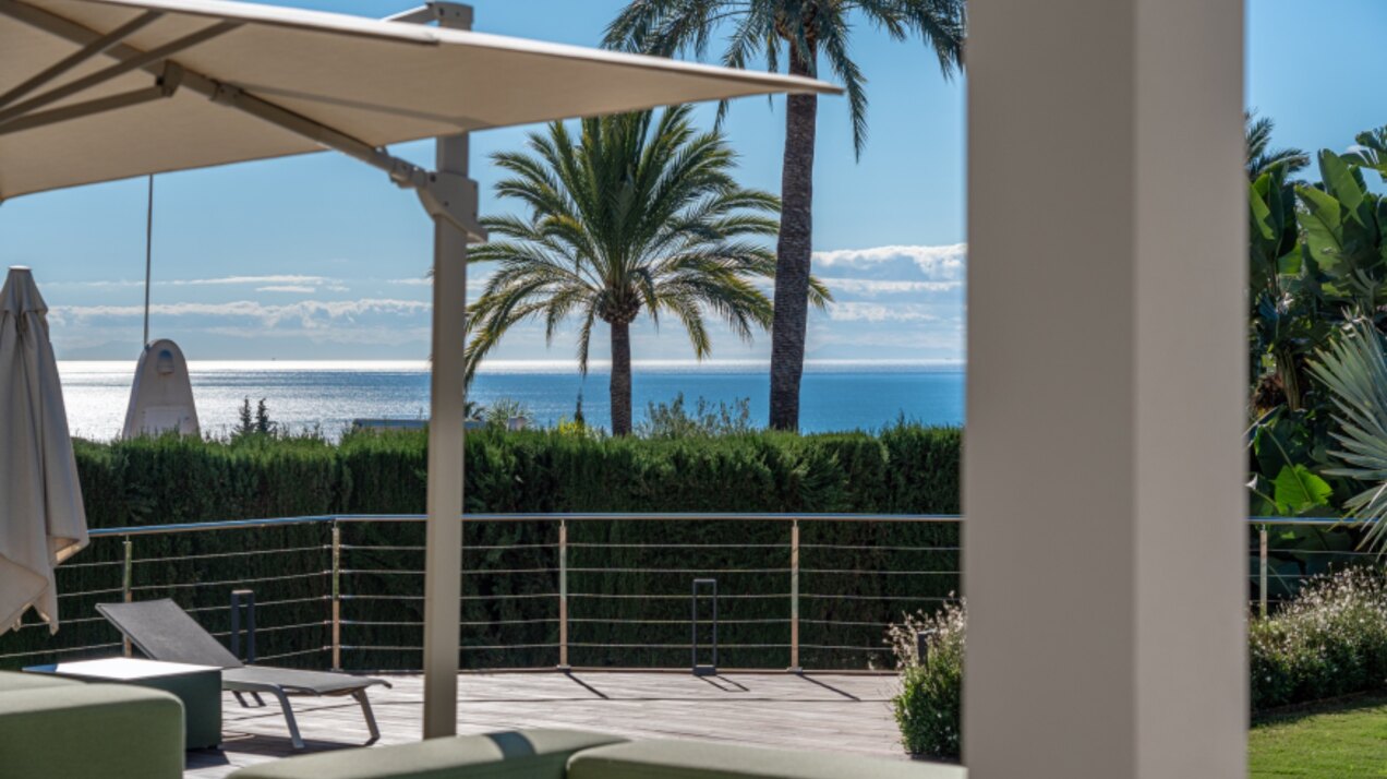 This villa, a masterclass in simplistic chic and sophisticated modernity, is a true gem in Nagueles