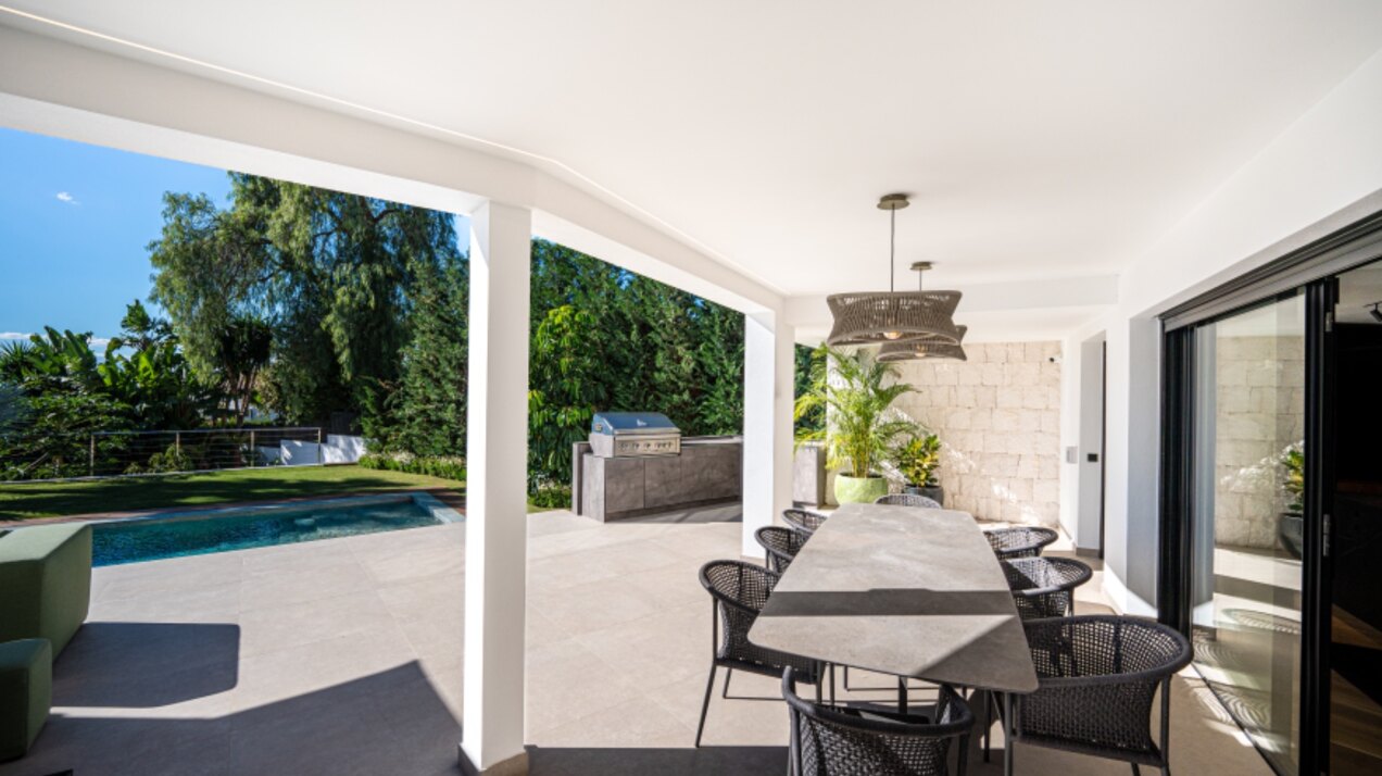 This villa, a masterclass in simplistic chic and sophisticated modernity, is a true gem in Nagueles