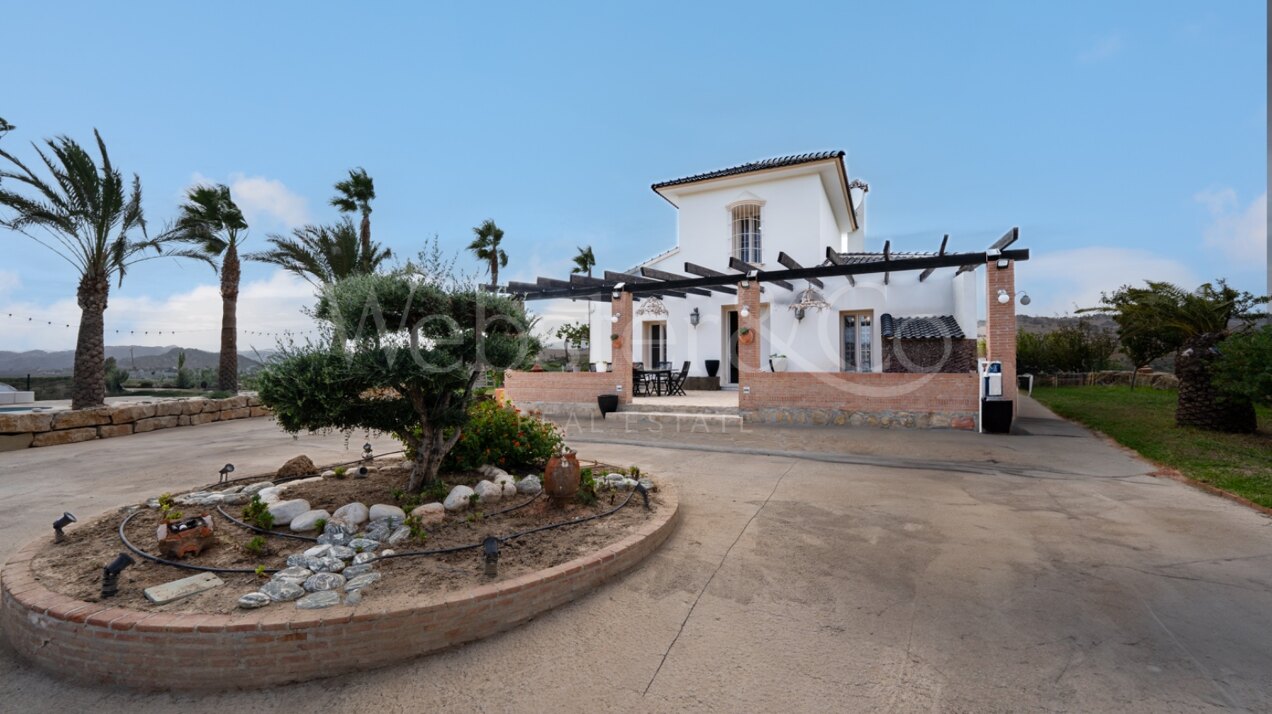Finca Pizarra – Timeless Property in Pizarra, Malaga