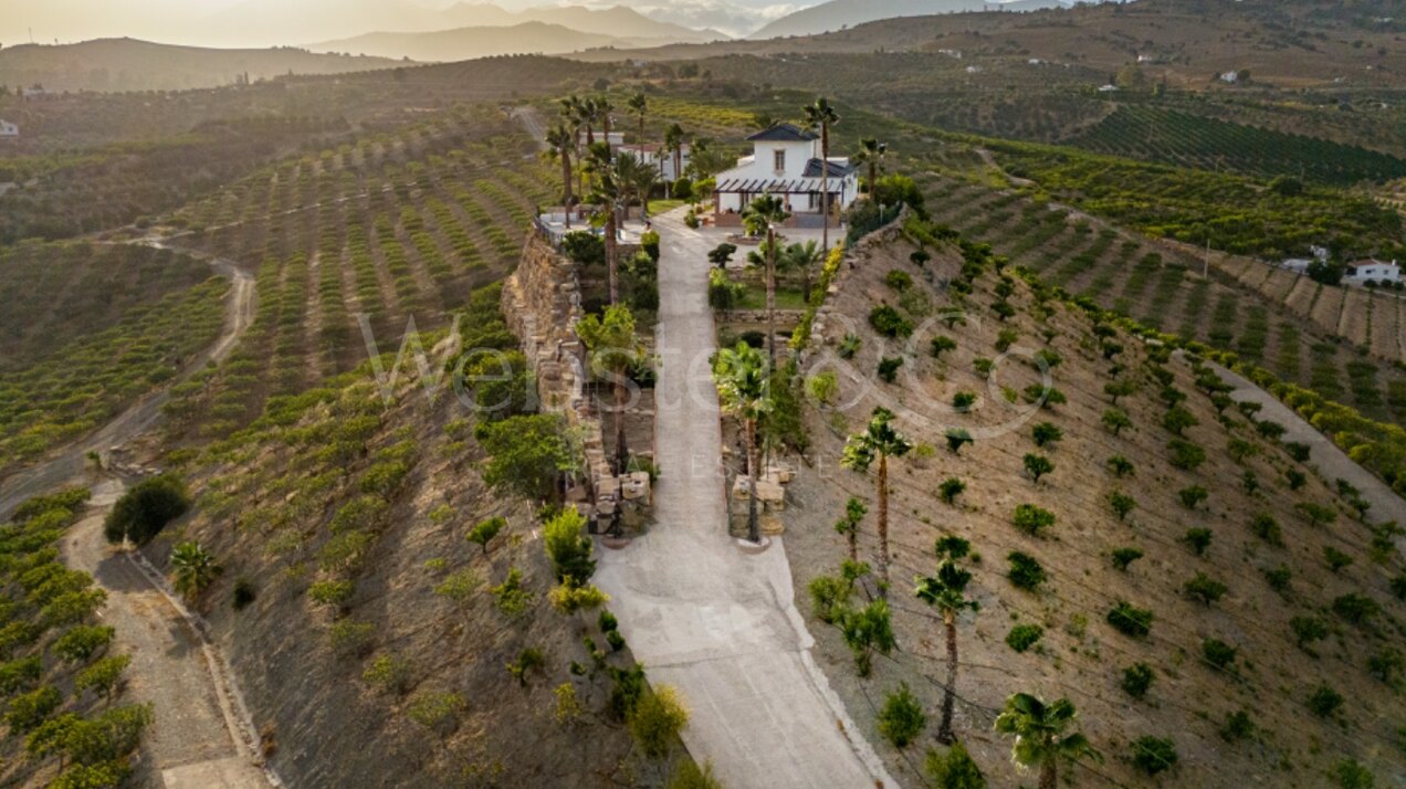 Finca Pizarra – Timeless Property in Pizarra, Malaga