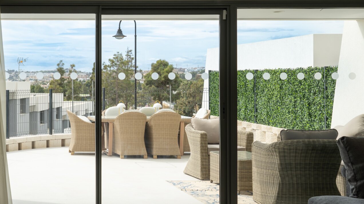 Walking distance to the beach and golf, this elegant townhouse will captivate and enthrall
