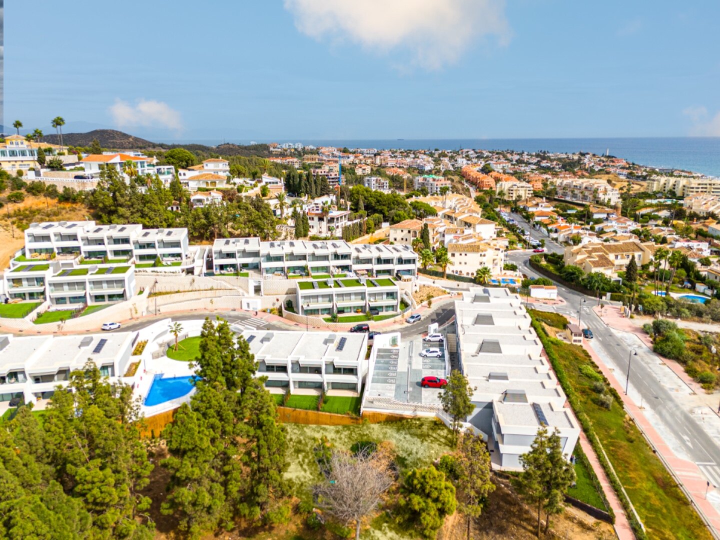 Walking distance to the beach and golf, this elegant townhouse will captivate and enthrall