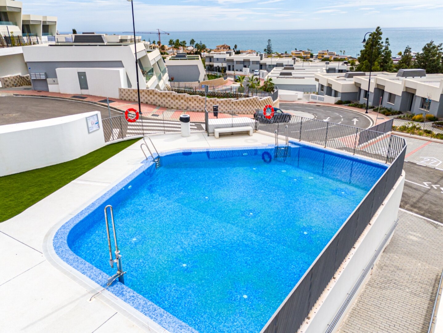 Walking distance to the beach and golf, this elegant townhouse will captivate and enthrall