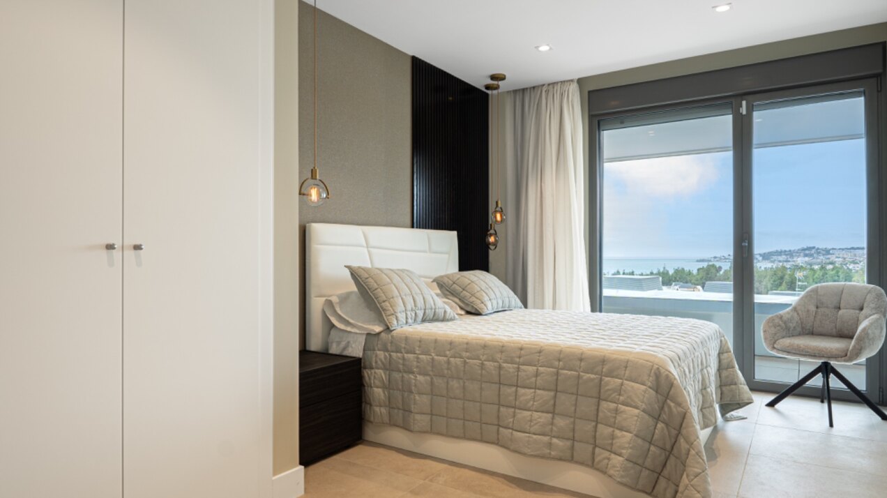 Walking distance to the beach and golf, this elegant townhouse will captivate and enthrall