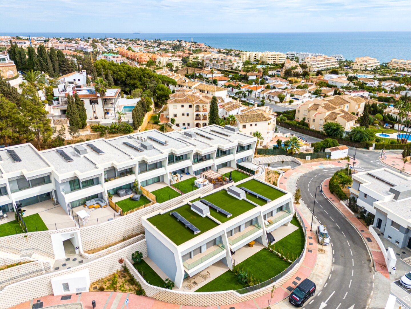 Walking distance to the beach and golf, this elegant townhouse will captivate and enthrall