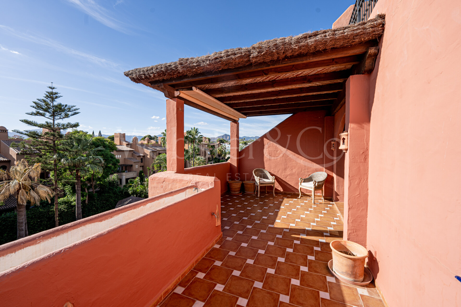 Penthouse Alhambra - Exquisite Duplex in San Pedro