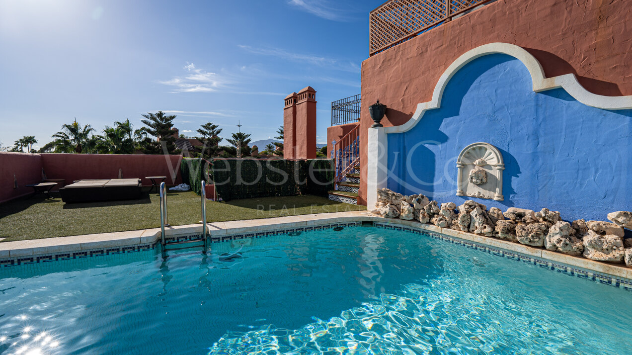 Penthouse Alhambra - Exquisite Duplex in San Pedro