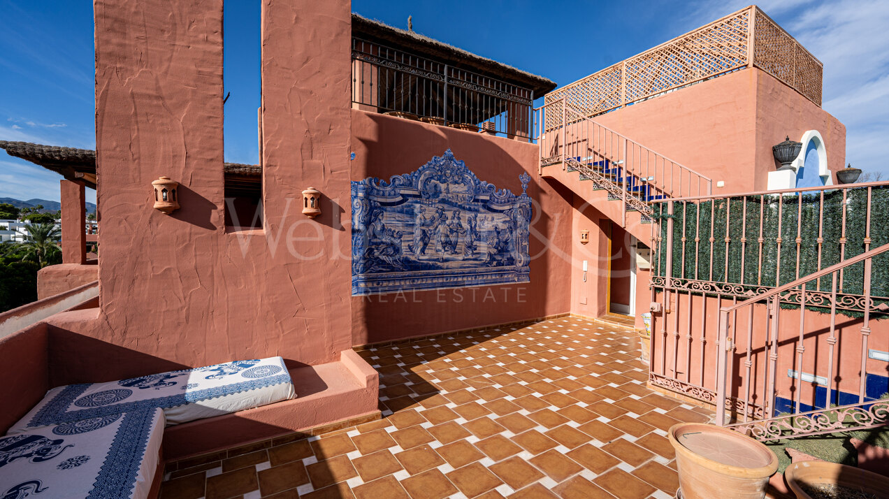 Penthouse Alhambra - Exquisite Duplex in San Pedro