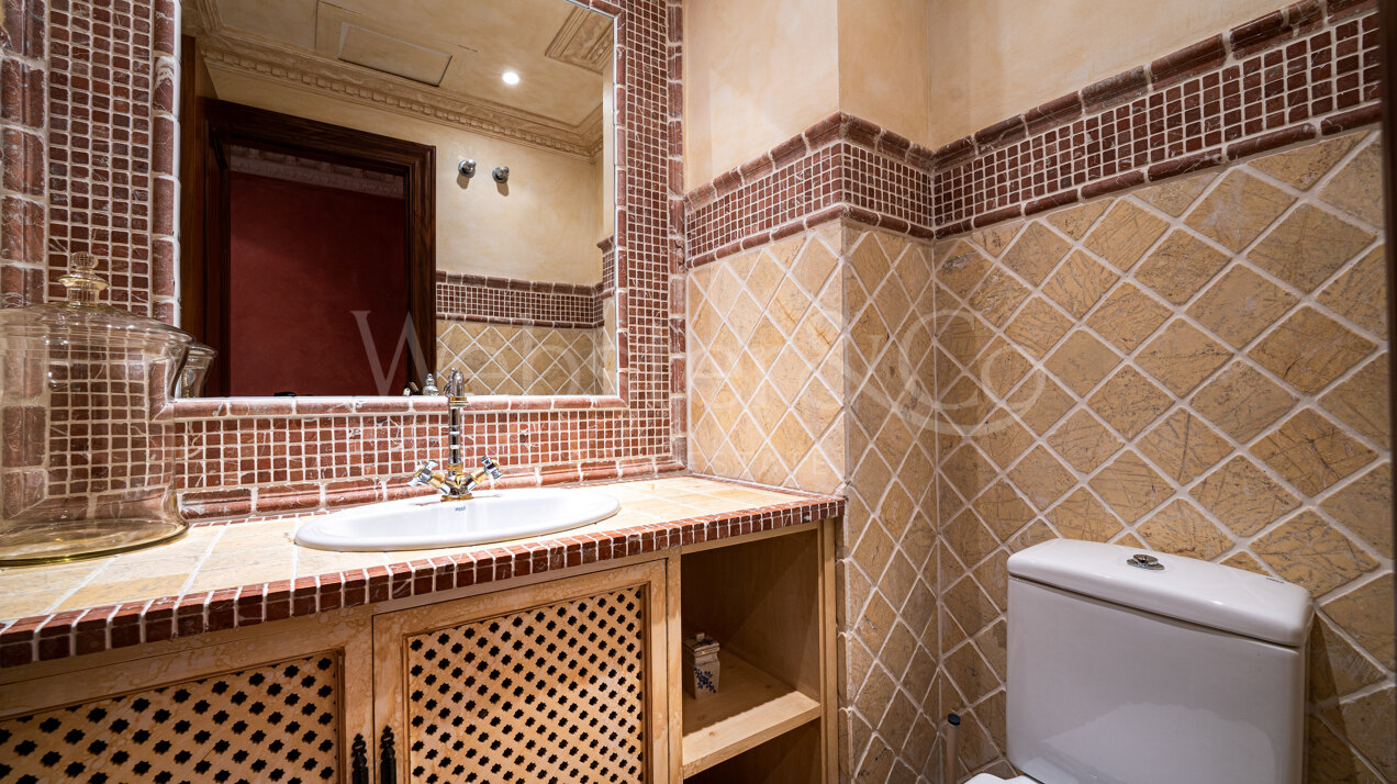 Penthouse Alhambra - Exquisite Duplex in San Pedro