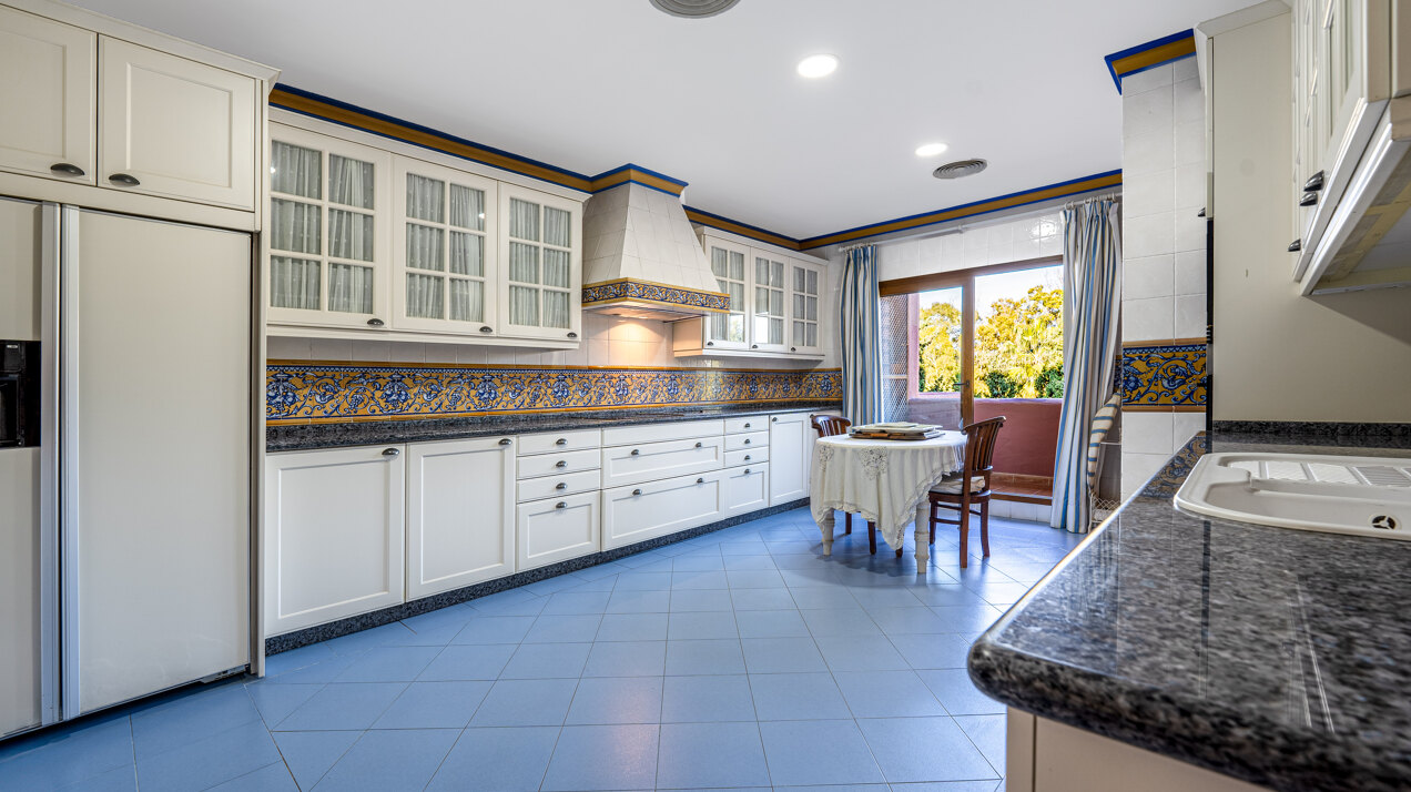 Palatial duplex penthouse sits atop its throne in one of Esteponas most exclusive gate communities