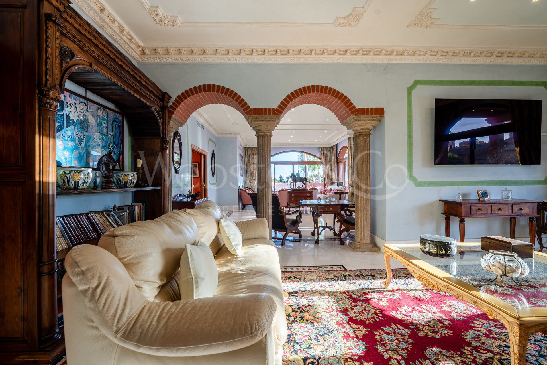 Penthouse Alhambra - Exquisite Duplex in San Pedro