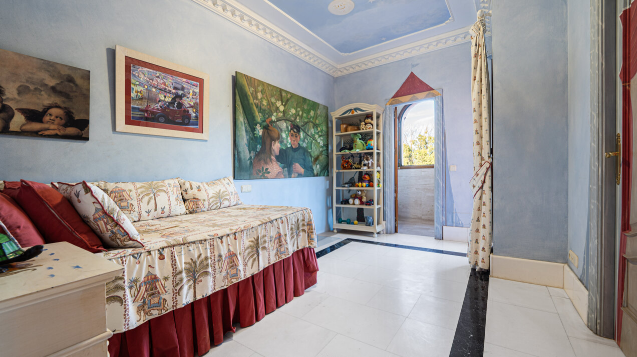 Palatial duplex penthouse sits atop its throne in one of Esteponas most exclusive gate communities